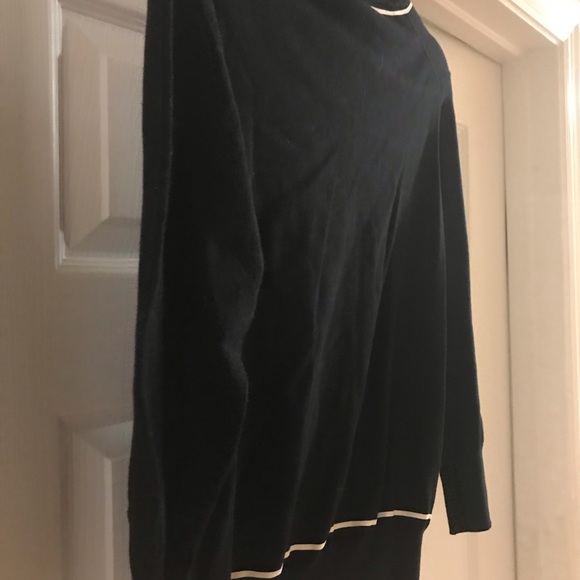 Banana Republic Black Cardigan with Floral Design - Picture 5 of 7